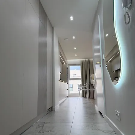 Gold - Lotnisko Pyrzowice-katowice Apartment