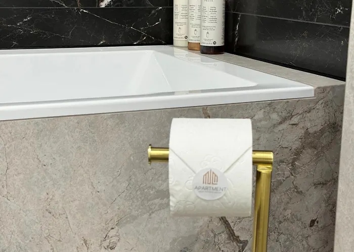 Gold - Lotnisko Katowice-pyrzowice * סיווירז