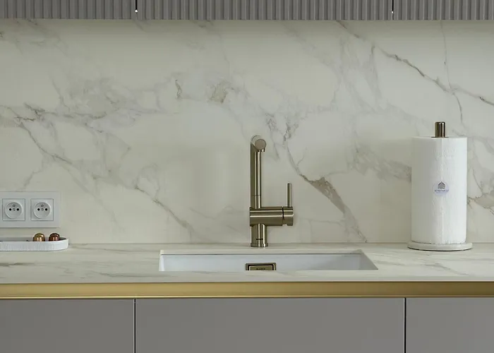 Gold - Lotnisko Katowice-pyrzowice סיווירז