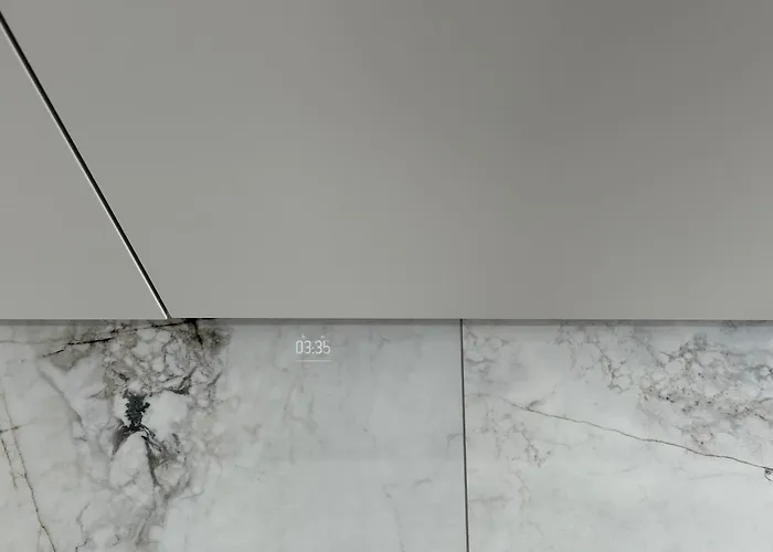 Gold - Lotnisko Katowice-pyrzowice * סיווירז