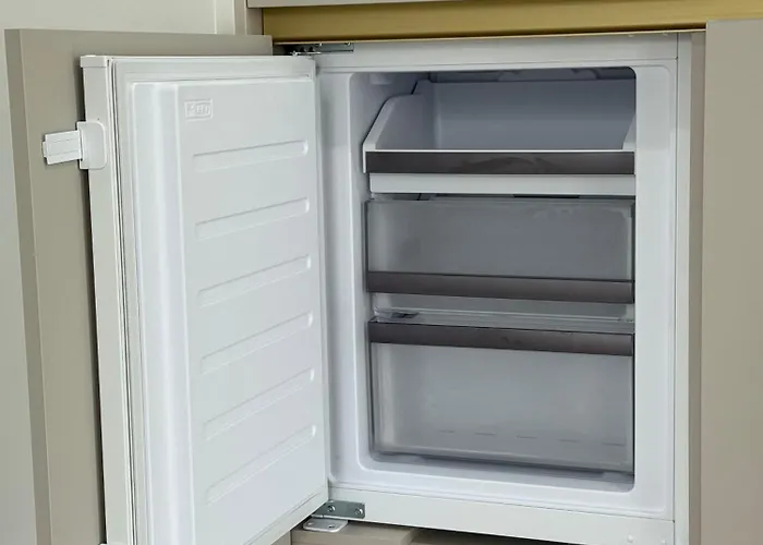 Gold - Lotnisko Katowice-pyrzowice * סיווירז