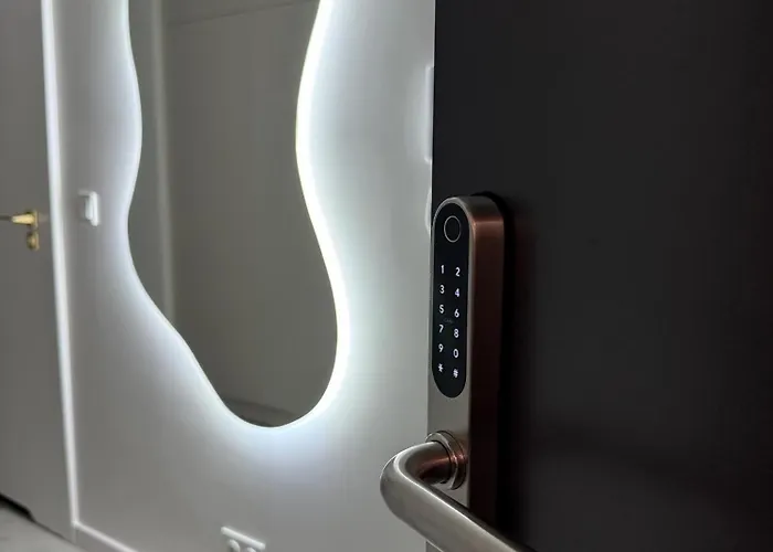 Gold - Lotnisko Katowice-pyrzowice * סיווירז